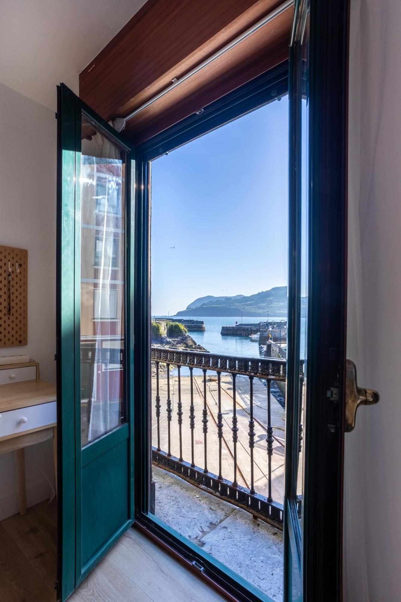 Mundaka Old Port Apartment Exterior photo